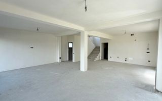 Casă individuală cu panoramă spre oraș zona de case și vile - Poză 11