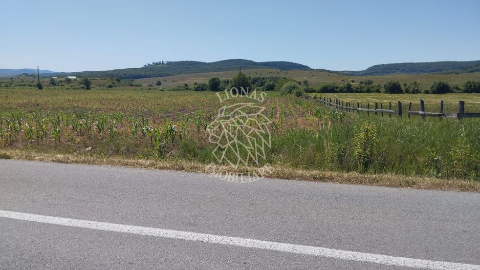 Teren 1200 mp cu utilitati-panoramic-Livezile - Poză 1