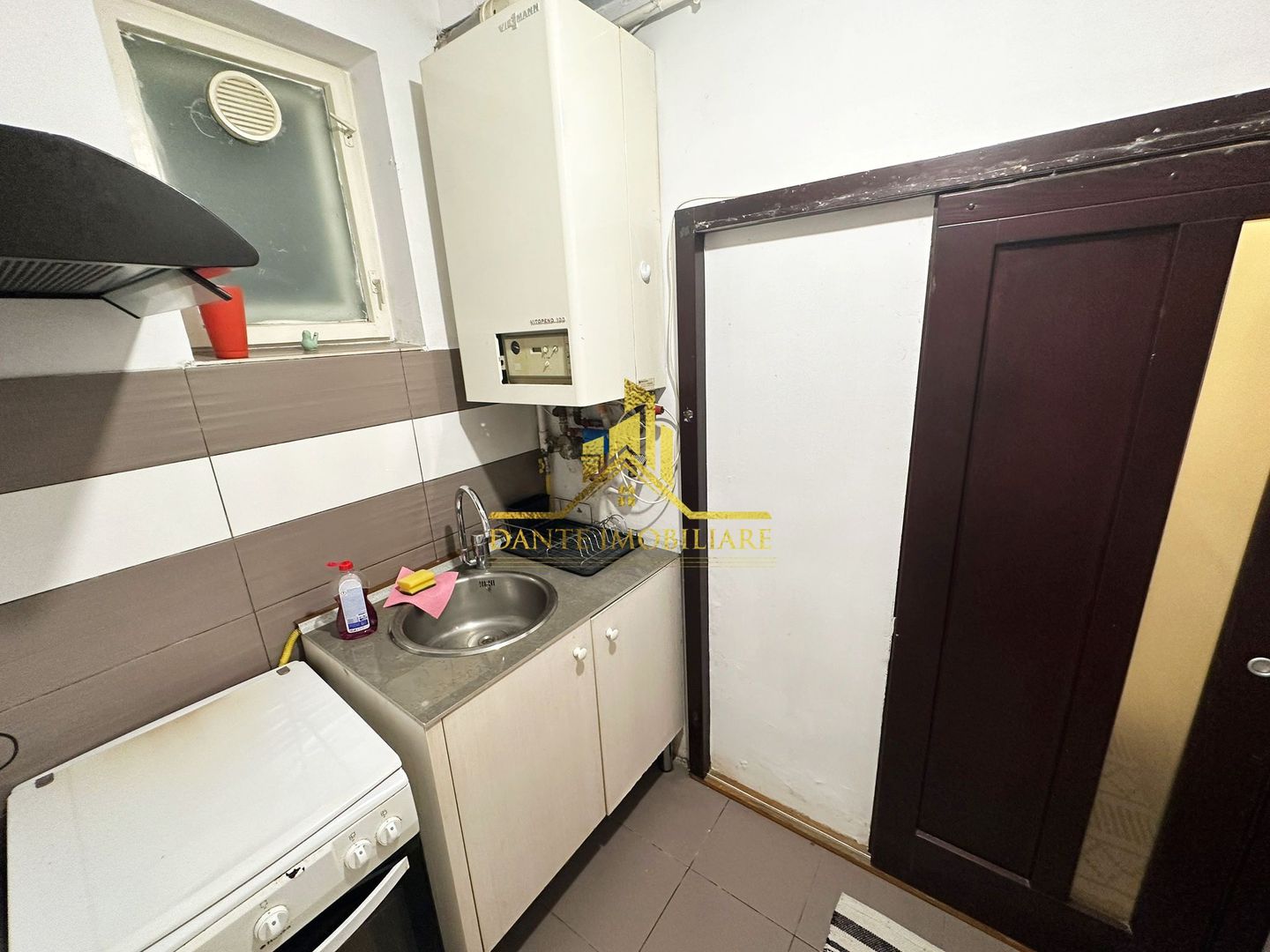 2 camere, semidecomandat, mobilat modern, Centru, zona Clinicilor - Poză 8