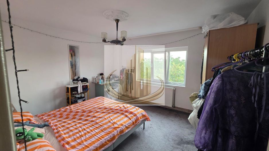Apartament spațios cu 2 camere, și centrală proprie, Bucovina - Poză 9