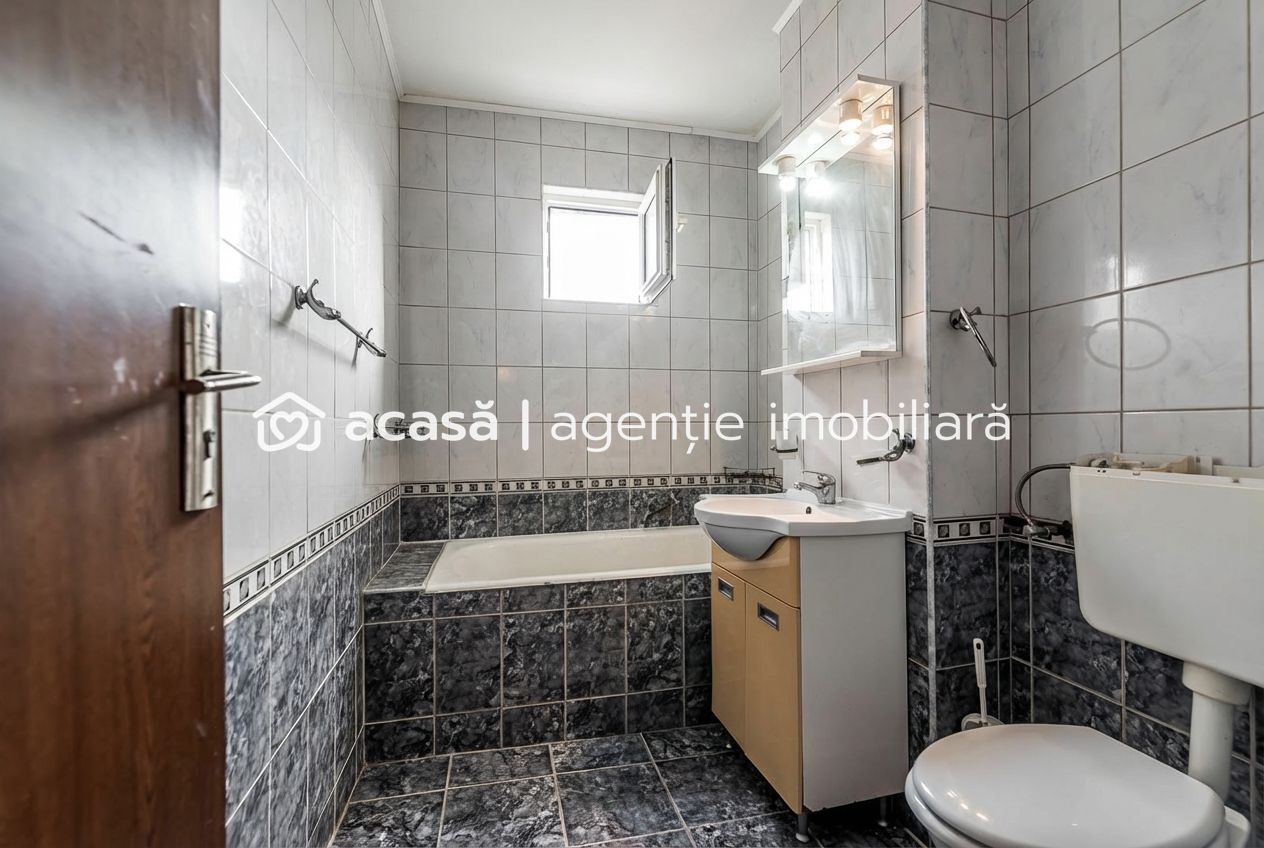 VÎNDUT! Apartament 2 camere Micalaca 700, str Vaslui. - Poză 7