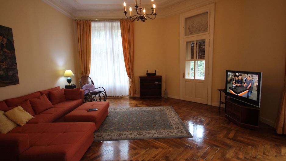 APARTAMENT DEOSEBIT IN ZONA CENTRALA - Poză 19
