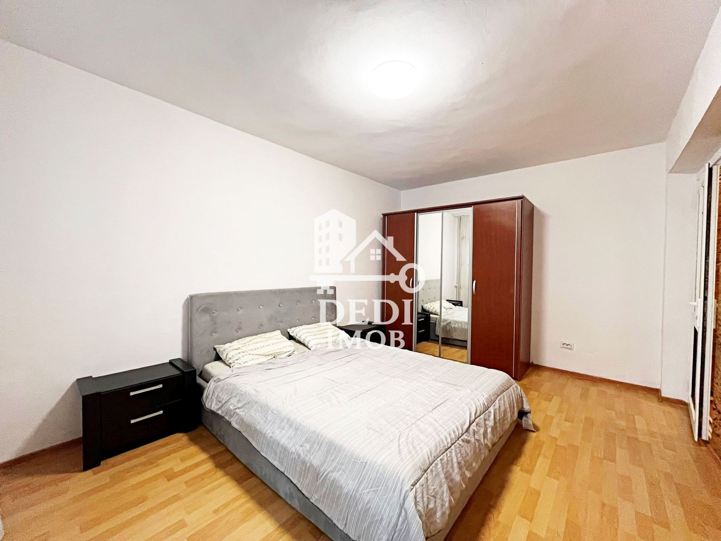 Apartament 3 camere de inchiriat in zona centrala Blv. Dacia, Oradea - Poză 3