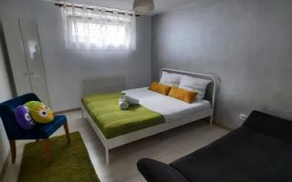 3 camere, Europa, Eugen Ionesco, Golden Tulip, Observatorului, Lunii - Poză 2