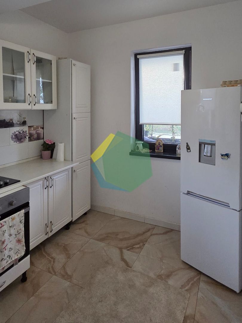 Casă tip duplex P+1+M, cu mansardă de 50 mp și curte generoasă - Poză 16