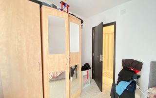 Apartament 3 camere decomandat cu balcon si parcare, zona Gruia - Poză 8