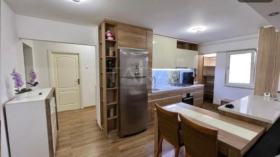 Apartament 4 camere, decomandat, Mărăști, aproape de Iulius Mall. - Poză 3