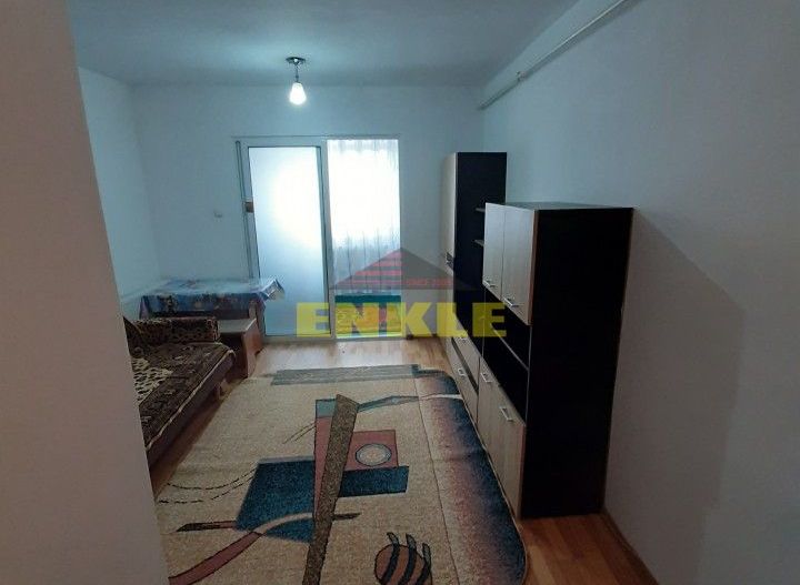 Garsoniera, zona Primaverii/BCR, et.3, mobilata/utilata, 160 euro - Poză 2