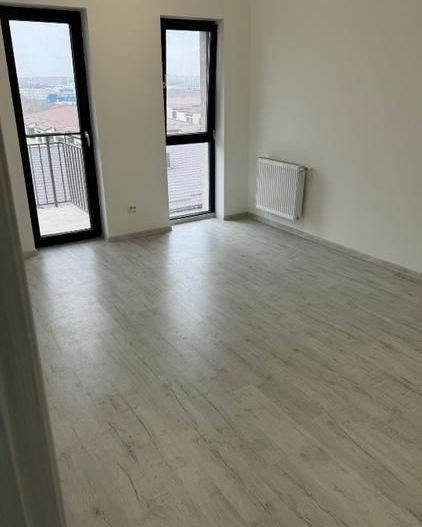 De inchiriat apartament cu 2 camere NEMOBILAT , Metalurgiei sector4 - Poză 1