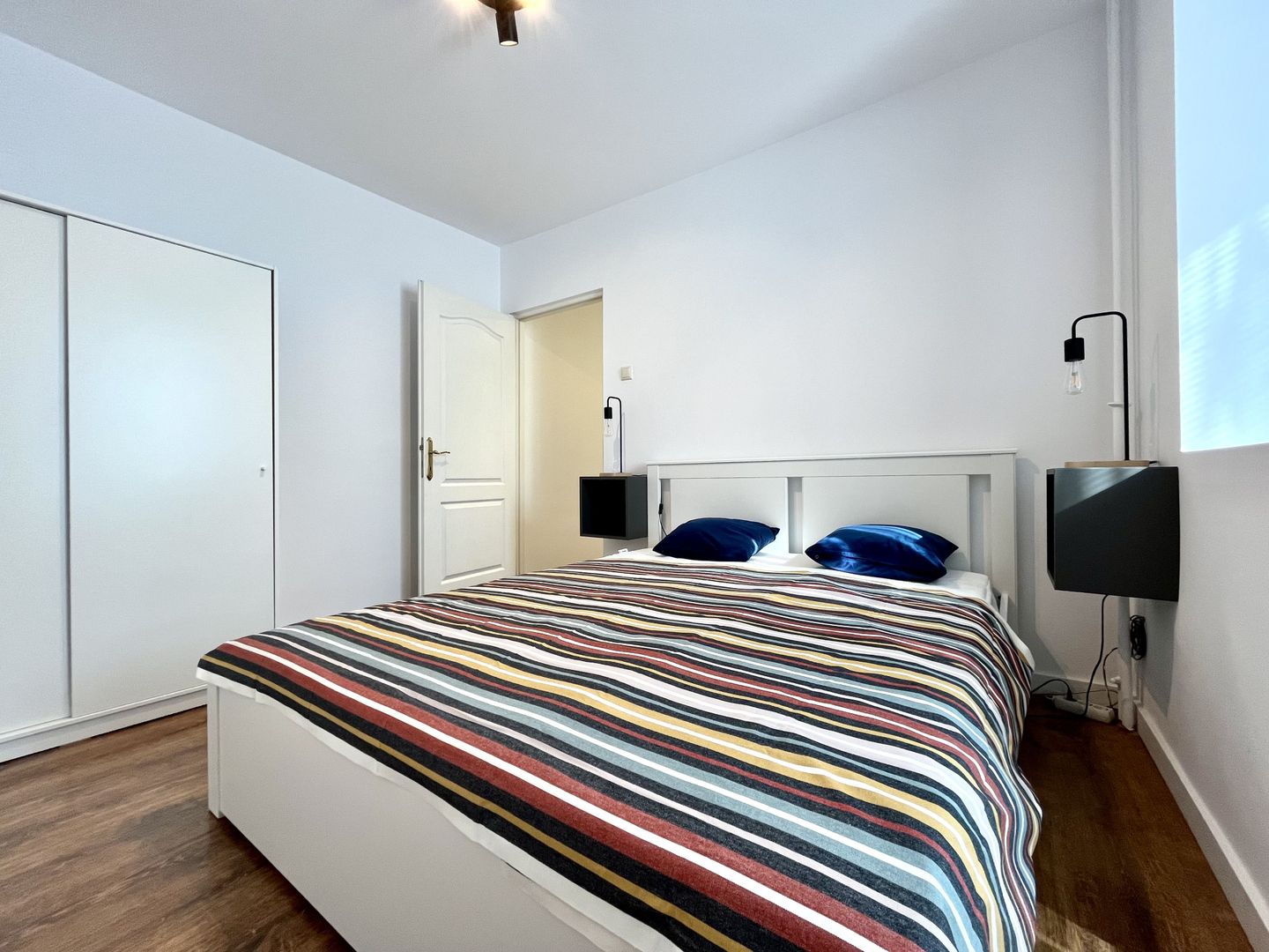 Apartament 2 camere,  vibrant si primitor, zona Complex - Stadion - Poză 11