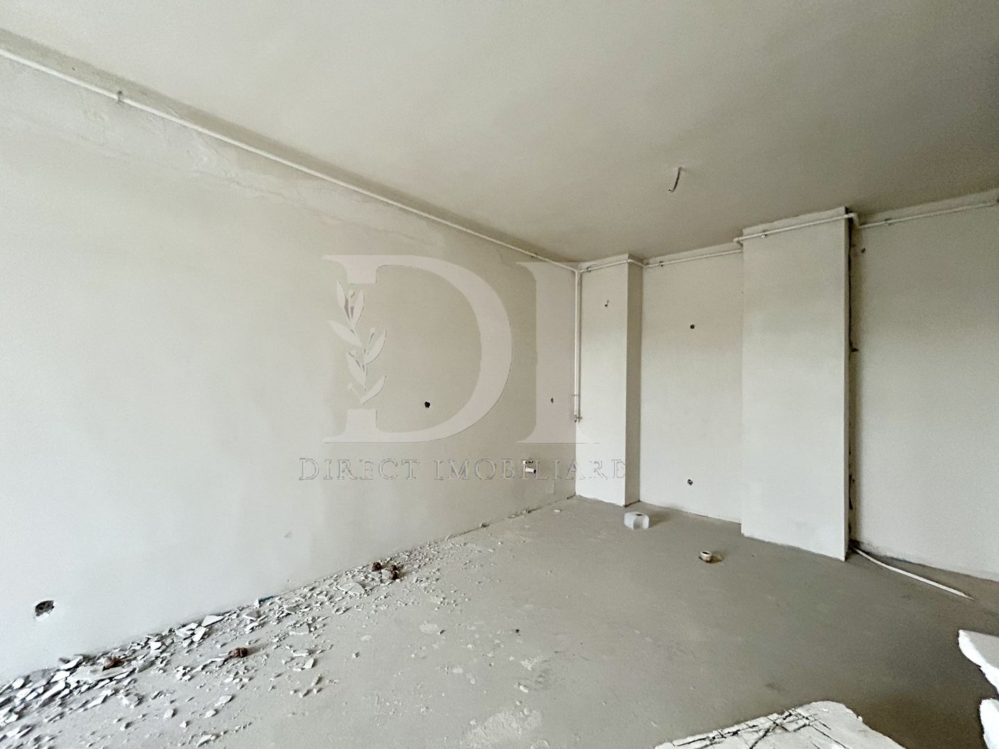 Apartament  de vanzare/ Zona BMW :Floresti - Poză 4