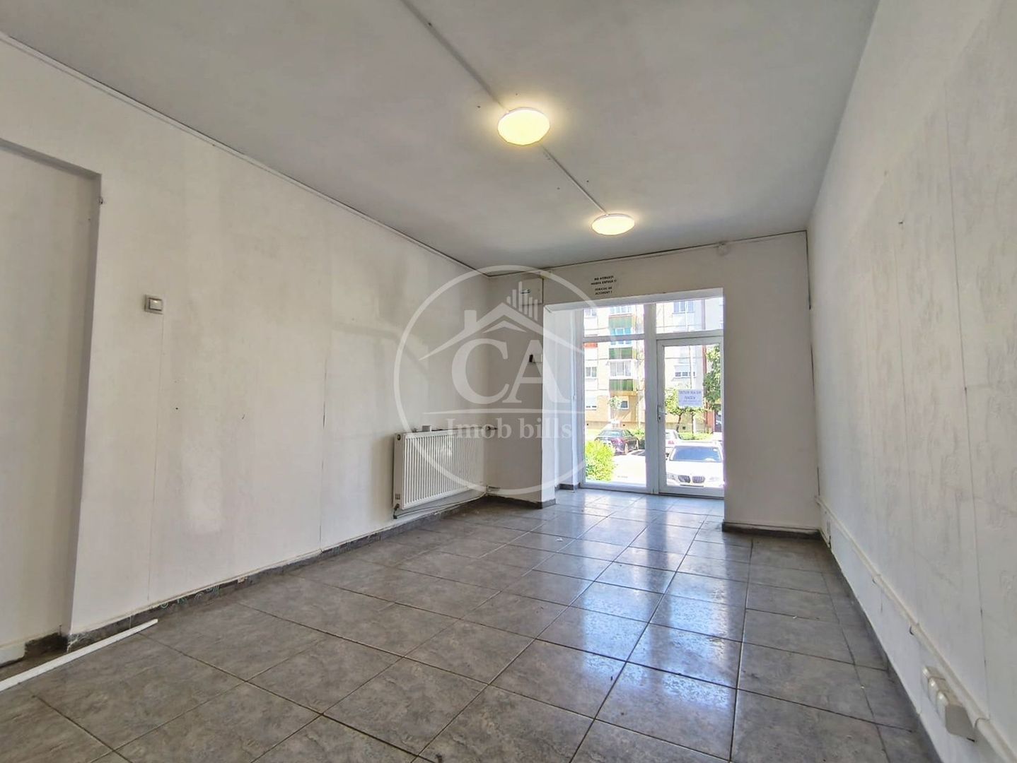 Spatiu comercial de inchiriat cu 2 camere in zona Decebal, Oradea - Poză 2