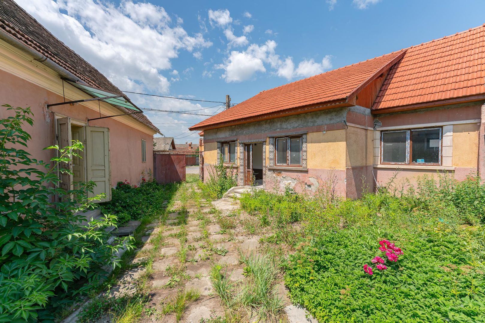 Casa in Purcareni, strada Principala - Poză 13