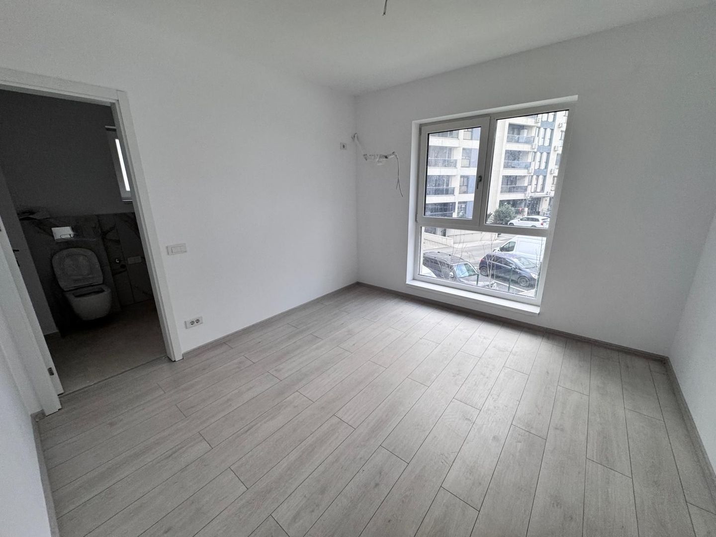 AP. 3 CAMERE, BLOC NOU, BUCATARIE INCHISA, CENTRALA PROPRIE,  PARCARE, - Poză 1