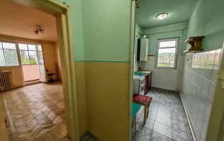 Apartament 2 camere semidec. et. 4 | Traian Vuia | 40 mp |  Neg.