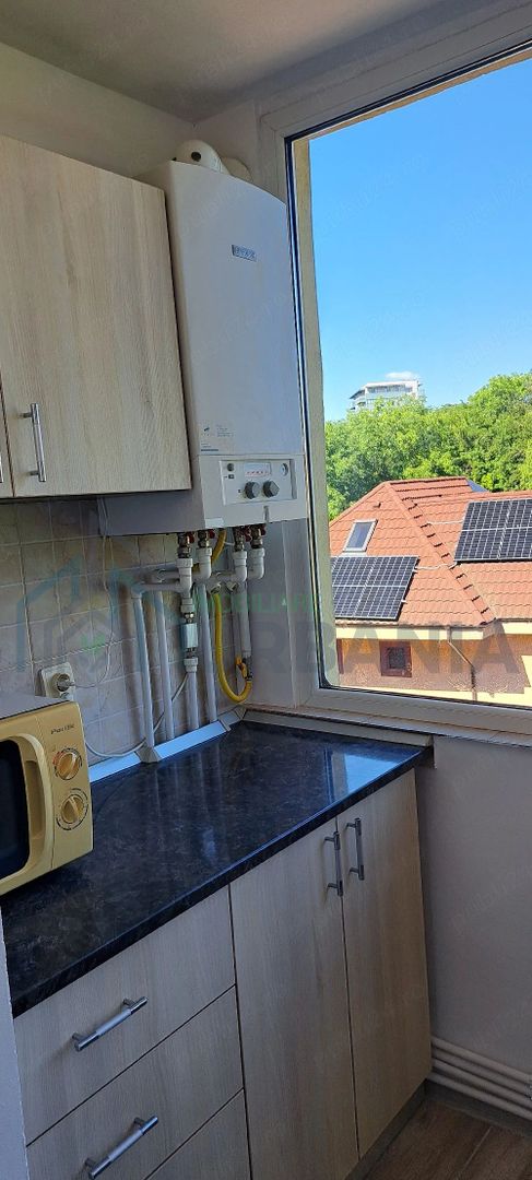 Apartament 1 cameră de închiriat, Podul de Fier, Iași - Poză 4
