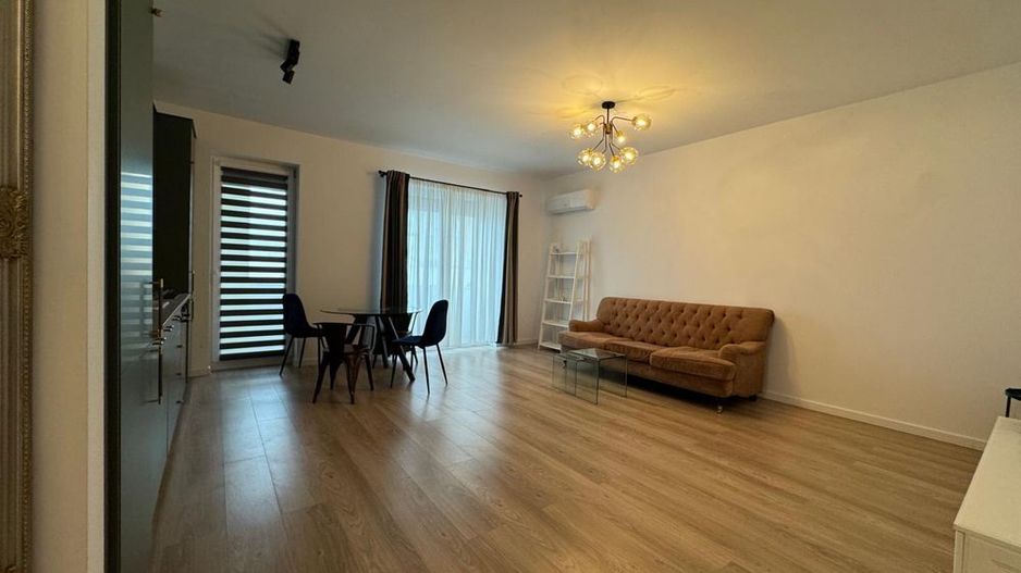 Giroc-Neptun | 2 Camere | Prima inchiriere | Curte interioara - Poză 2