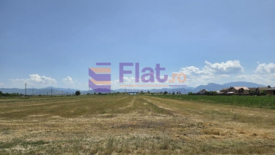 Teren intravilan de vânzare în Hărman, Brașov cu utilitati - Poză 7