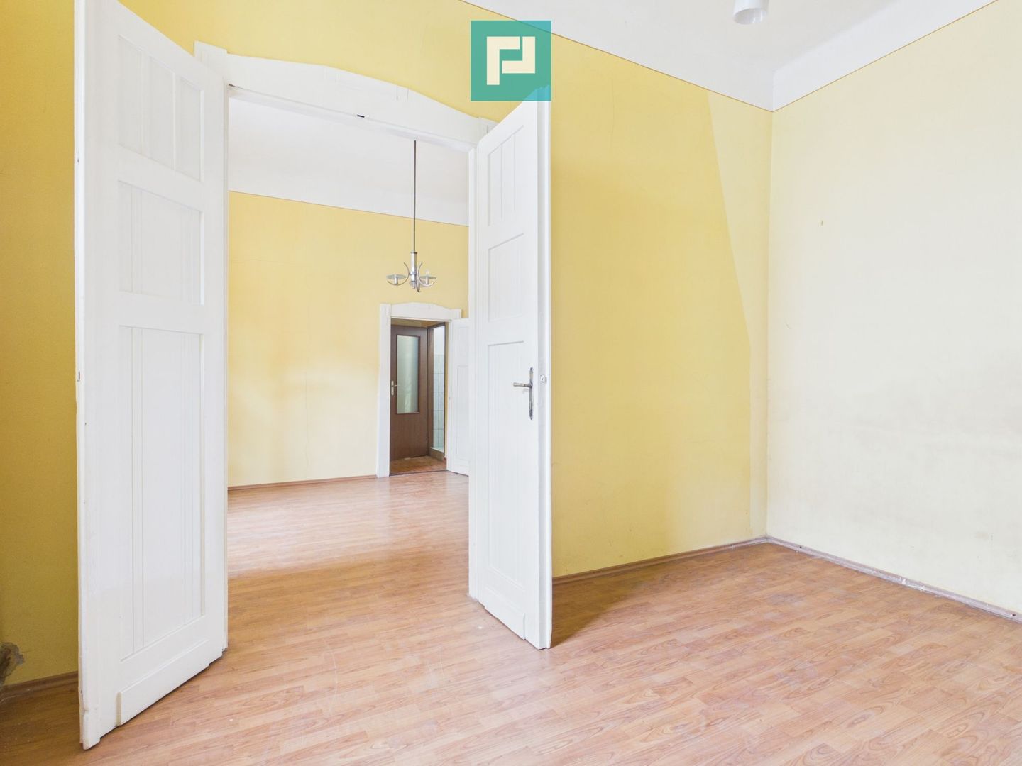 Apartament 3 camere ultracentral Oradea - Poză 4