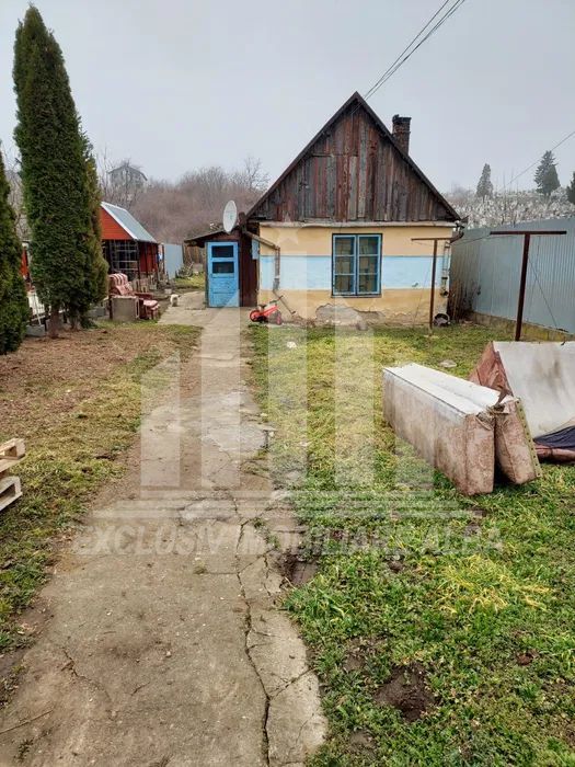 Casa individuala de vanzare cu teren - Poză 4