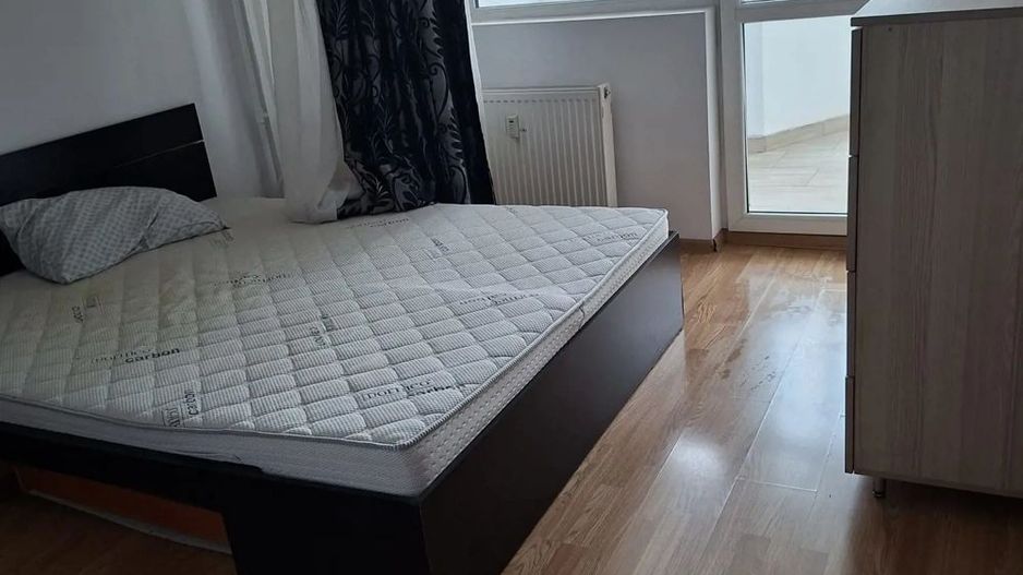 Apartament de închiriat 3 camere Sebastian - Poză 2