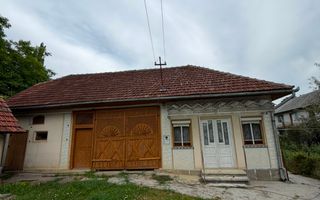 Casă cu teren generos în Buciumi - Poză 2
