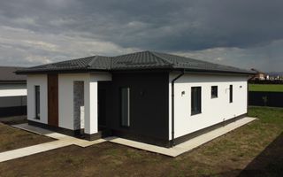 Casă/Vilă cu 4 camere de vânzare - Sampetru, zona Dealul Lempes - Poză 4