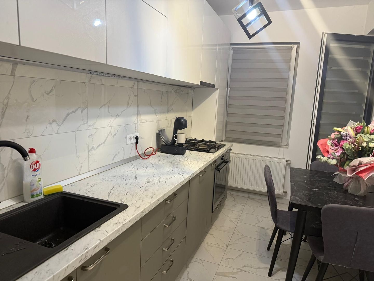 AP. 3 CAMERE- PARCARE INCLUSA, BUCATARIE INCHISA, CENTRALA PROPRIE - Poză 4