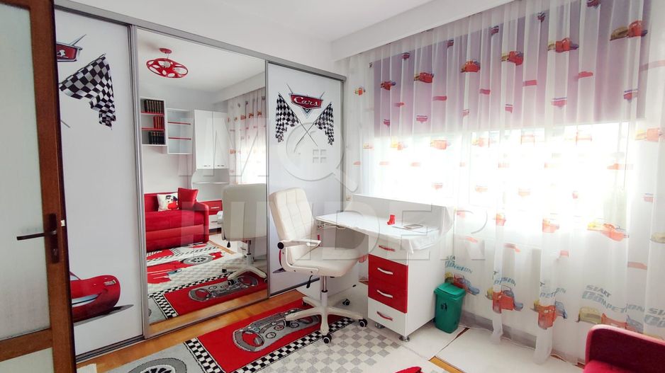 4 camere 106 mp cu Garaj si Parcare exterioara in Buna Ziua - Poză 8