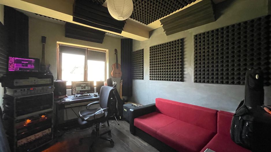 Casă individuală complet mobilată și utilată | Moșnița Nouă| - Poză 4