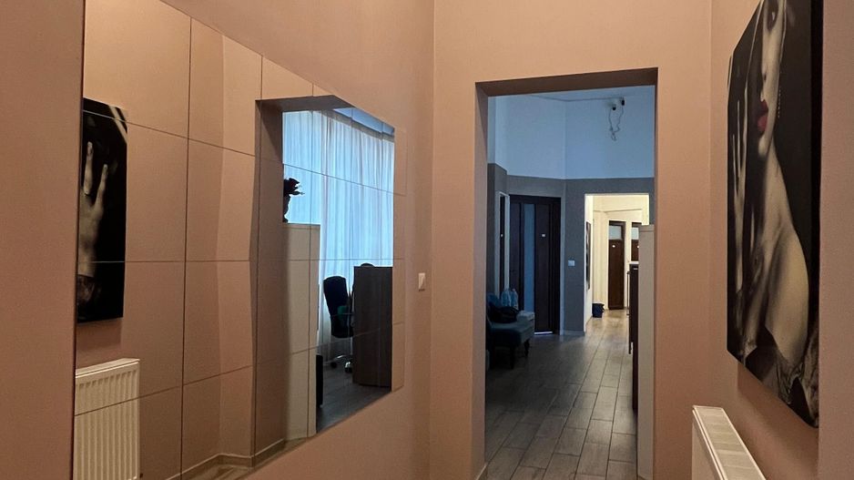 Cladire 23 de camere cu teren 554 mp - Poză 7