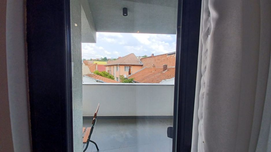 Chirie, ap 2 camere, ultracentral, parcare. 500 E /lună. Comision 0 - Poză 6