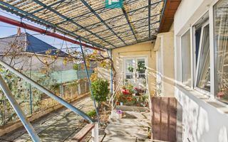 Casă+spaţiu comercial în Ghioroc, vânzare în rate - Poză 14