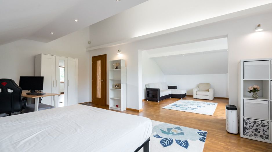 COMISION 0% - Baneasa/ Dobrogeanu Gherea-Garlei casa P+1+M 6 camere curte 550mp - Poză 27