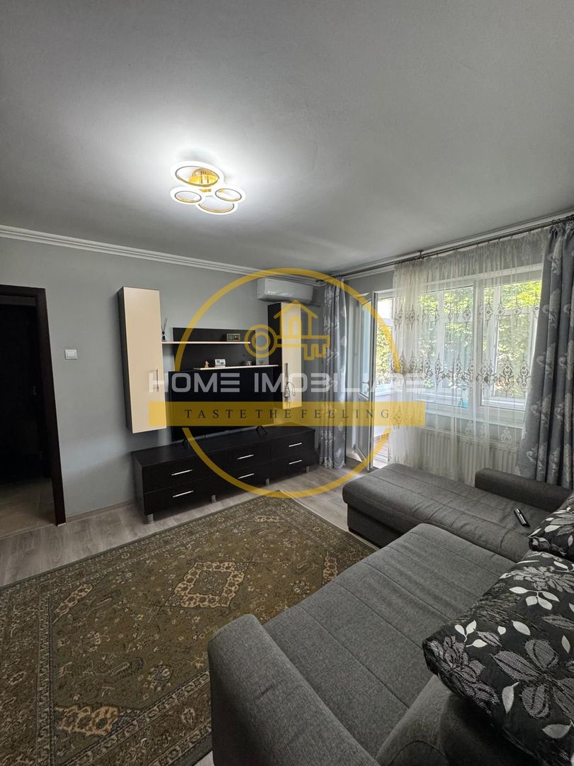 Apartament cu 2 camere/ 55mp/ zona Podu Ros - Poză 1