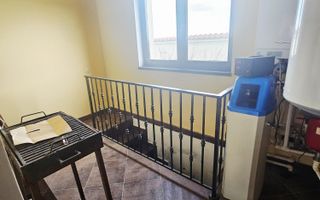 Vilă spațioasă Strejnicu S+P+1E+M, 8 camere, garaj, teren 595 mp - Poză 13