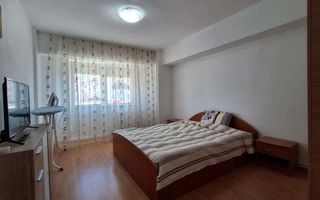 Apartament 3 camere de vanzare, Zona Garii - Poză 3