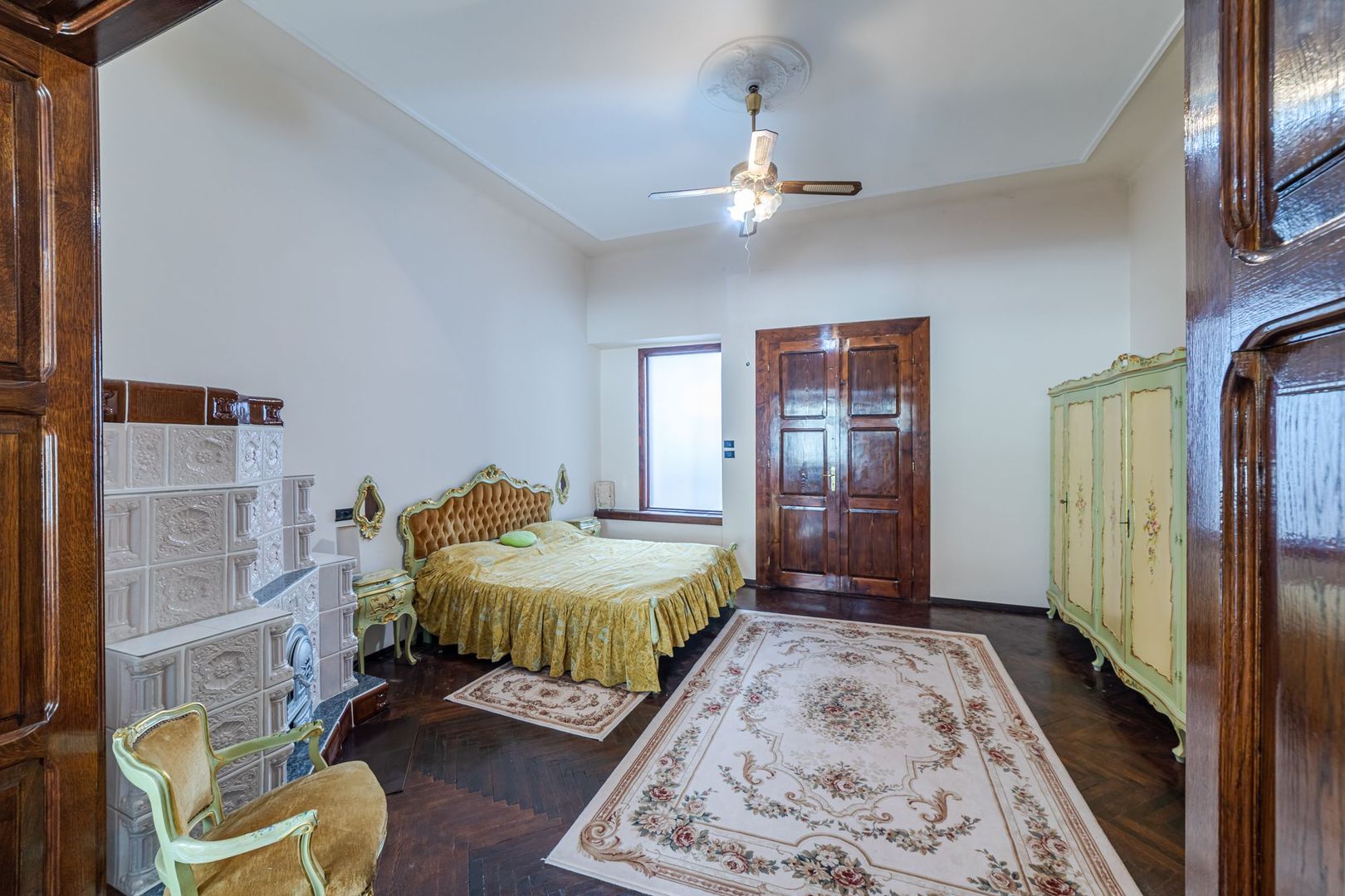 Apartament spațios cu 4 camere situat Ultracentral - Poză 7