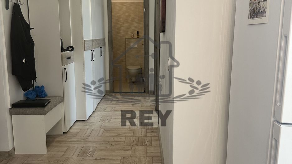 Apartament de vânzare 3 camere zona Balanta/Parcare sub și supra terană - Poză 4