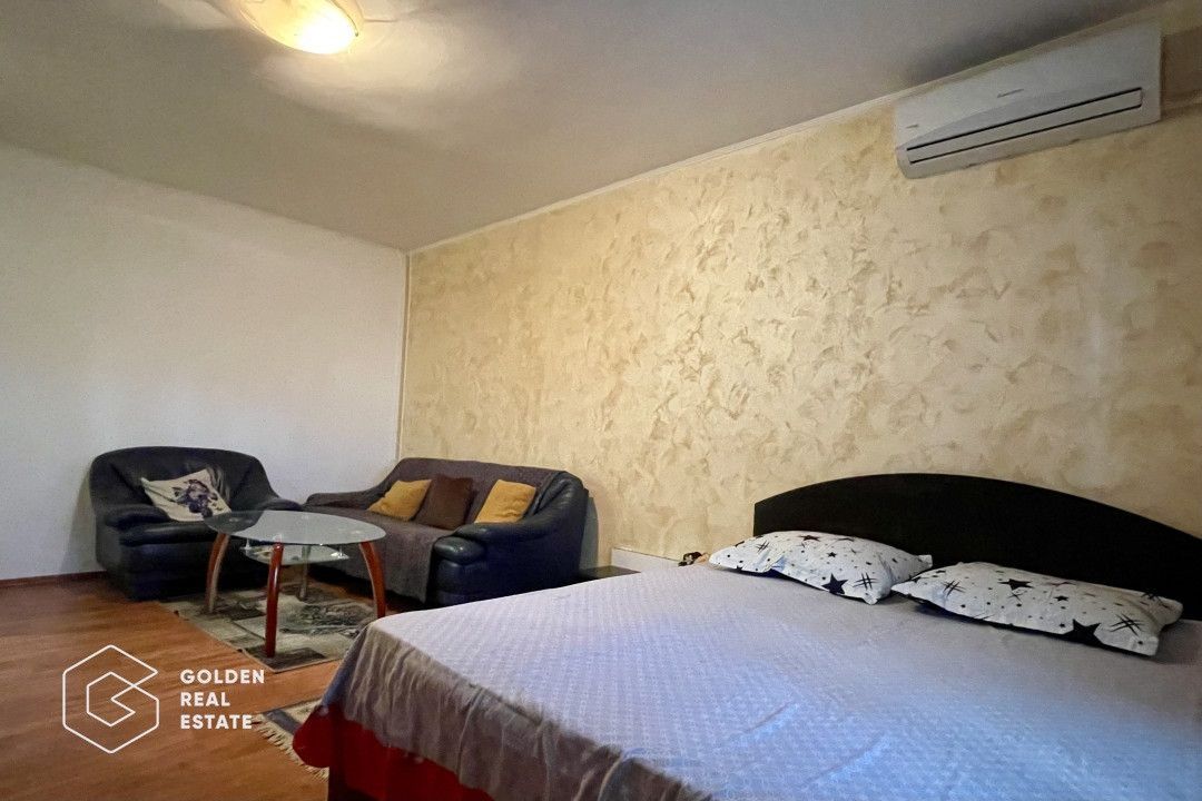 Garsoniera spatioasa, la 5 minute de Mall Vitan - Poză 1