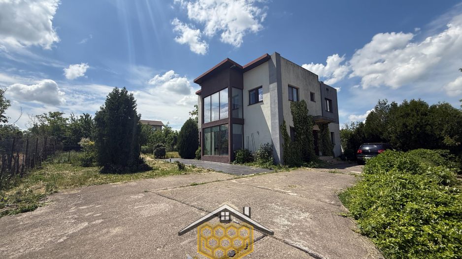 Oferta 2 case la pret de una in Ghercesti – Ideal pentru 2 familii - Poză 1