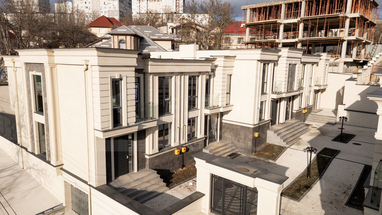 Vânzare, townhouse, 2 nivele, 3 camere, strada Maciesilor, Telecentru - Poză 2