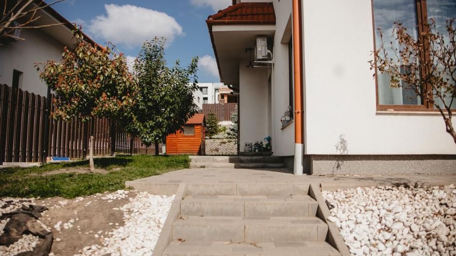 Casa individuala | Mobilata & Utilata | Aeroport - Poză 3