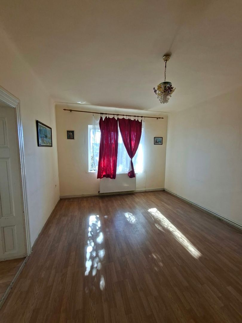 Apartament 2 camere la casa in imobil cu 2 apartamente - Poză 5