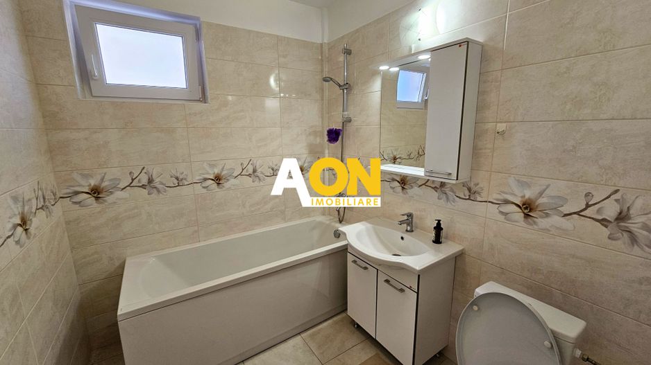 Penthouse 4 camere, mobilat, 100 mp utili + terasa 88 mp, ultracentral - Poză 7