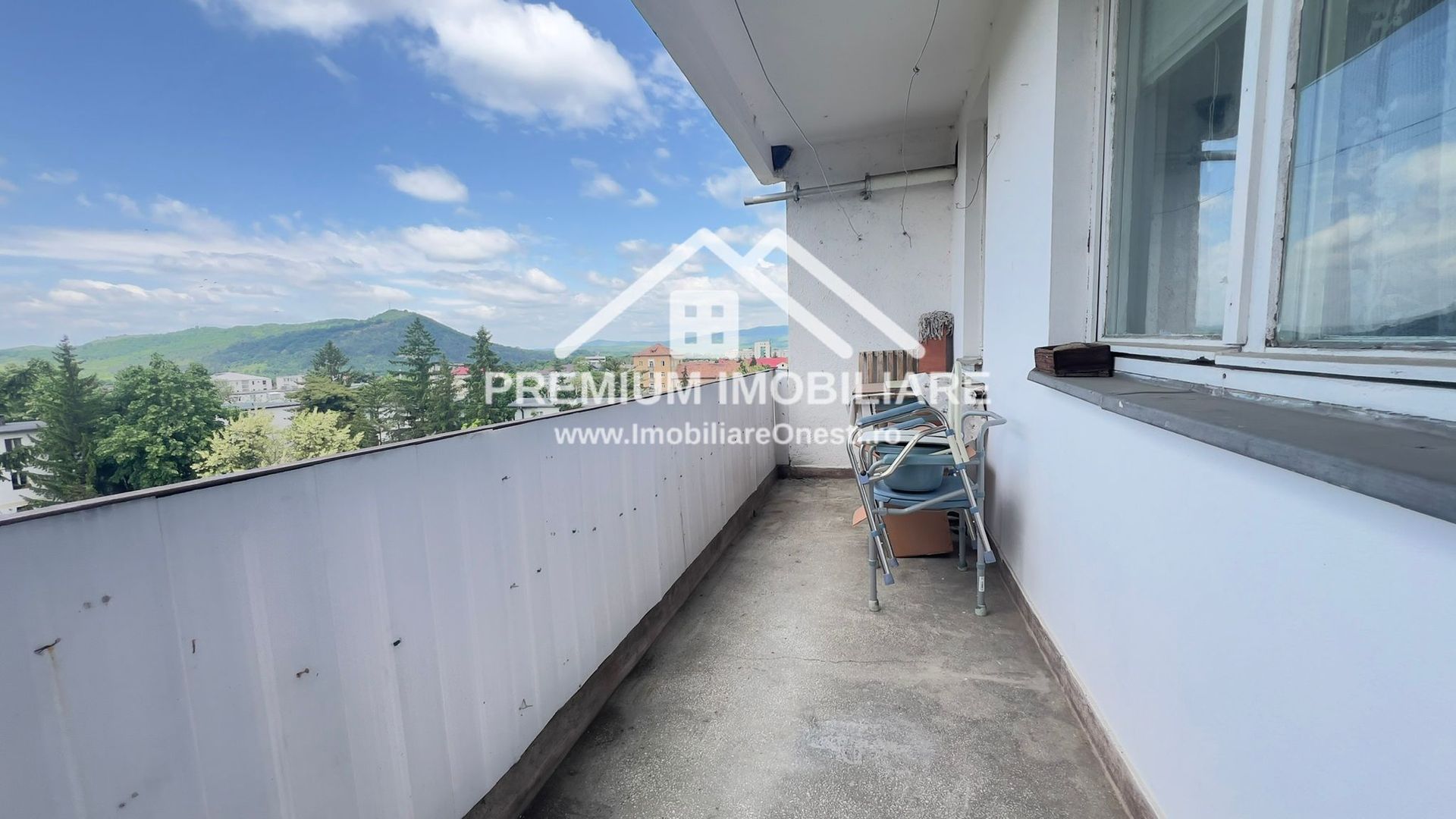 Apartament cu 3 camere decomandat - Poză 8