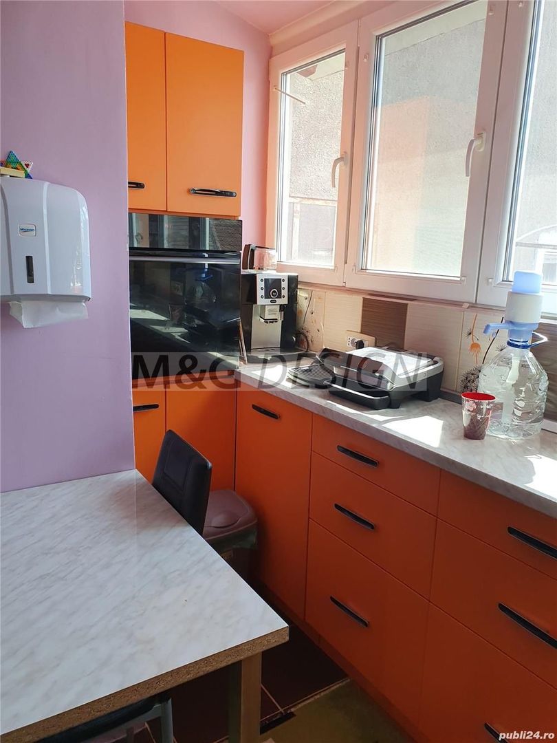 Apartament 3 camere etajul unei case zona Fabric - Poză 3