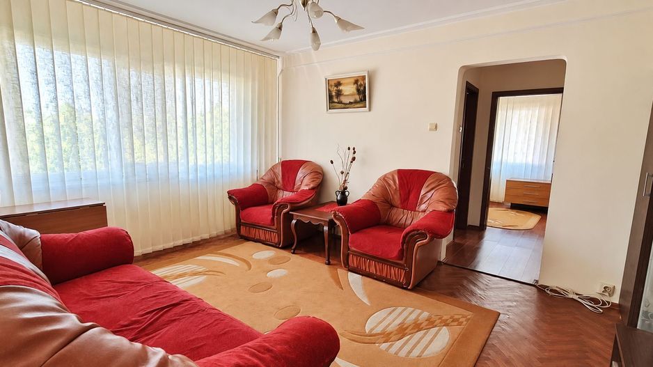 Apartament cu 2 camere, 420 euro Podu Ros - Poză 1
