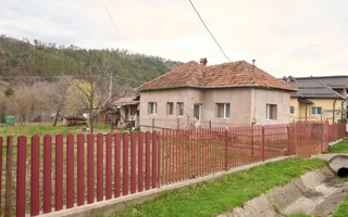 Casa individuala  Leresti la strada principala+ teren 831 mp, utilitati complete - Poză 13