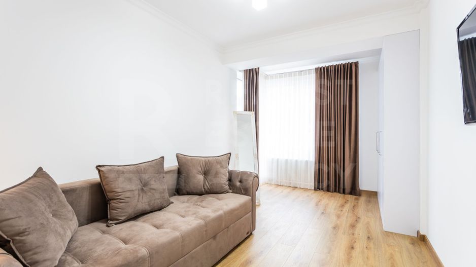 Chirie, apartament, 2 camere, strada Calea Ieşilor, Sculeni - Poză 7